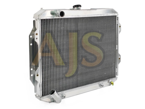 Радиатор алюминиевый MMC Pajero V43 6G72 40мм AT AJS фото 9