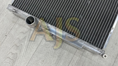 Радиатор алюминиевый BMW E46 40мм MT AJS фото 7