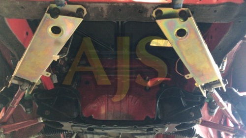 Taiko кронштейны крепления реактивных тяг Nissan Skyline R33 к-кт фото 2